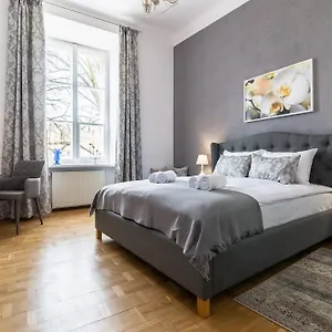 https://apt-freta-25-elegant-by-rent-like-home.warsawhotelspoland.com